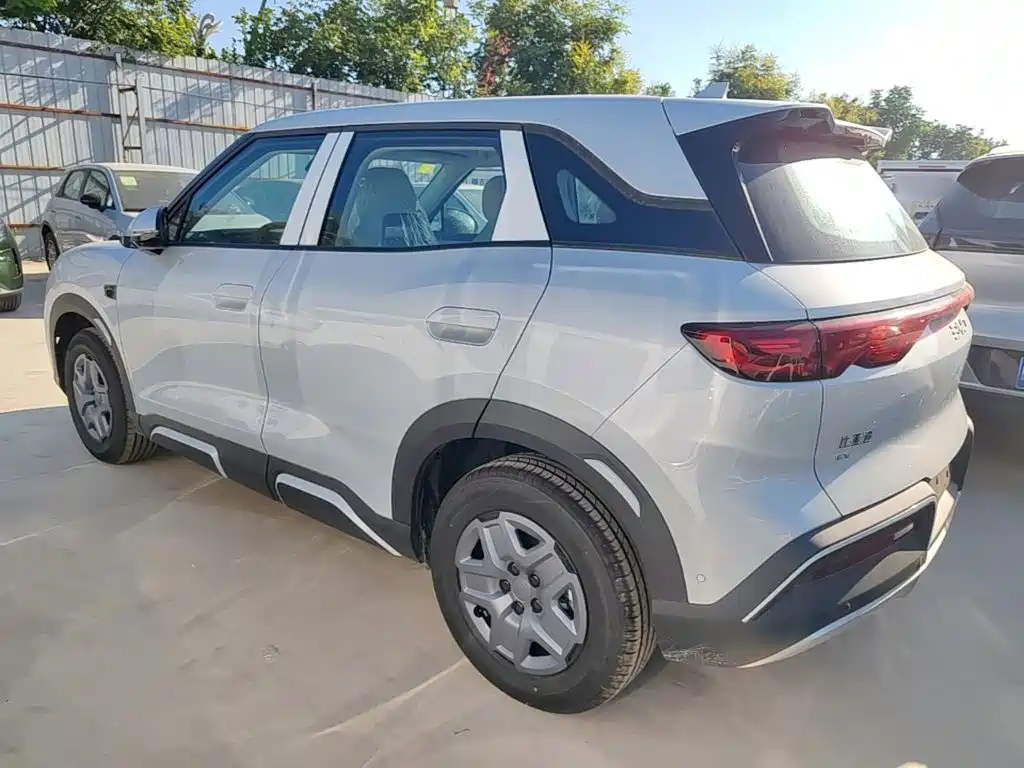 BYD Yuan UP — миниатюра 5