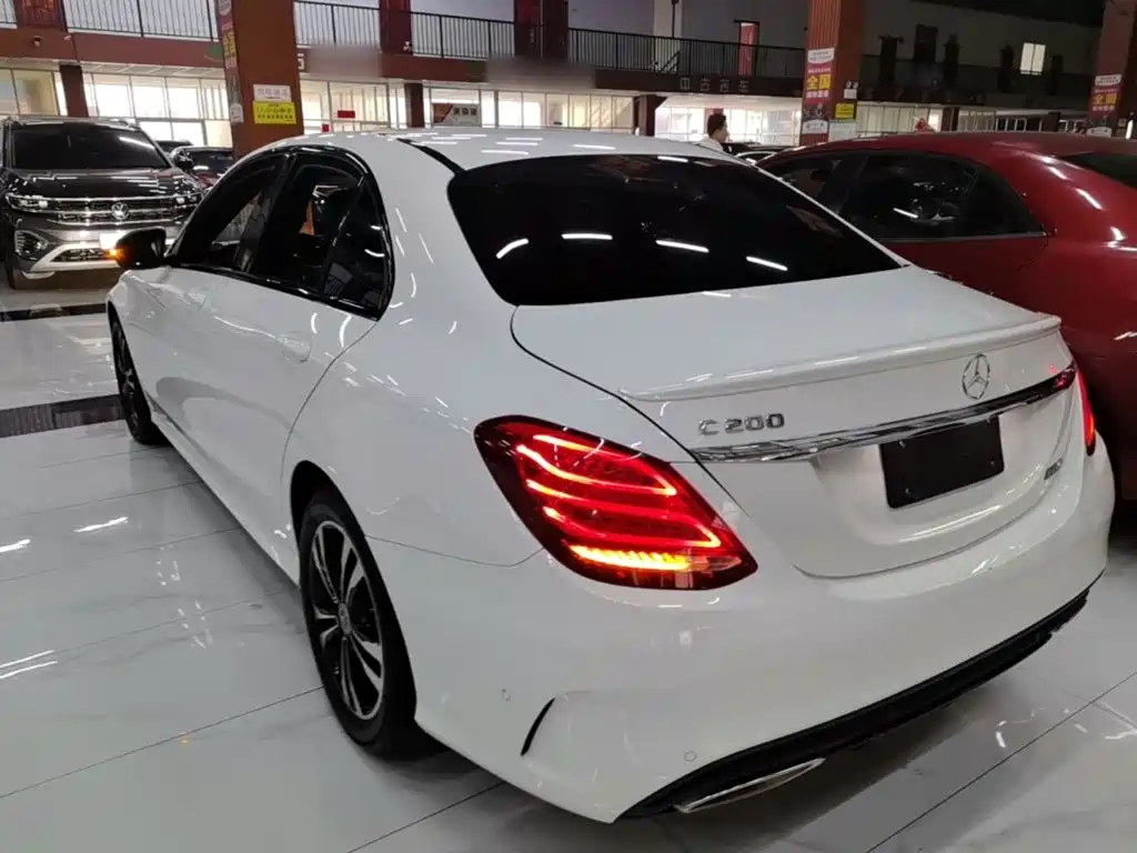 Mercedes-Benz C-Class — миниатюра 5