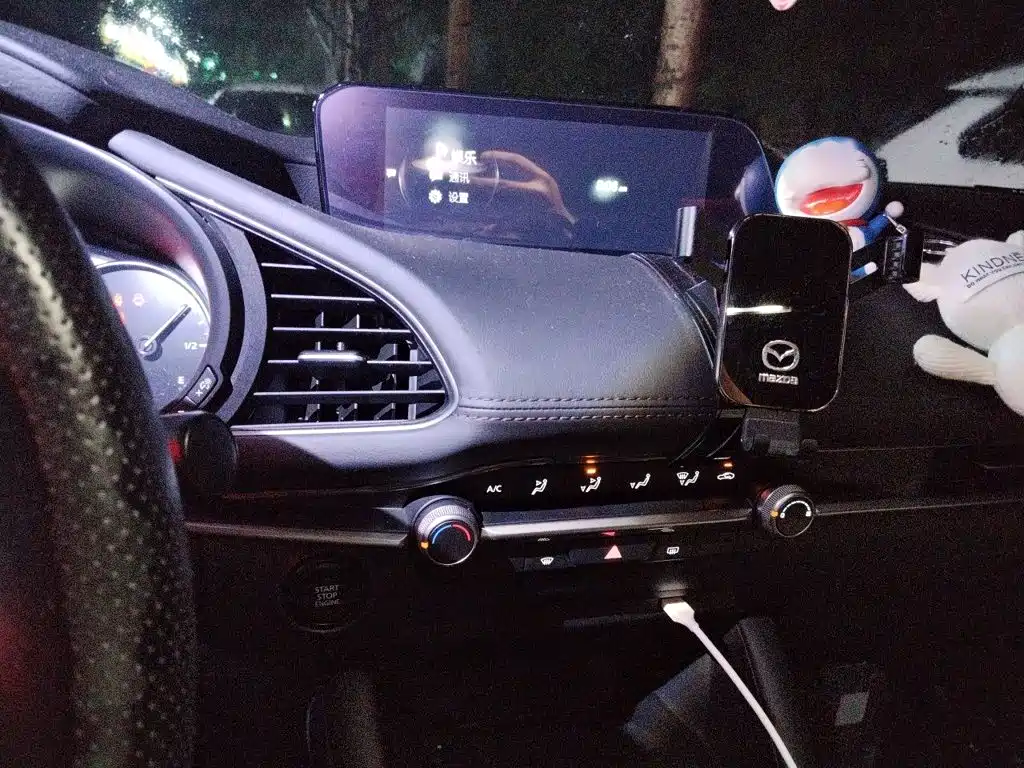 Mazda 3 Axela — миниатюра 6