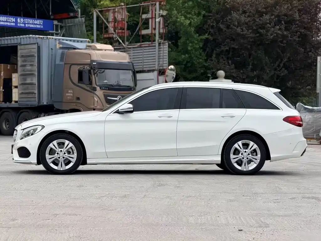 Mercedes-Benz C-Class (Import) — миниатюра 8