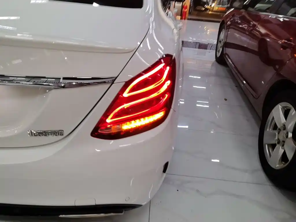 Mercedes-Benz C-Class — миниатюра 8