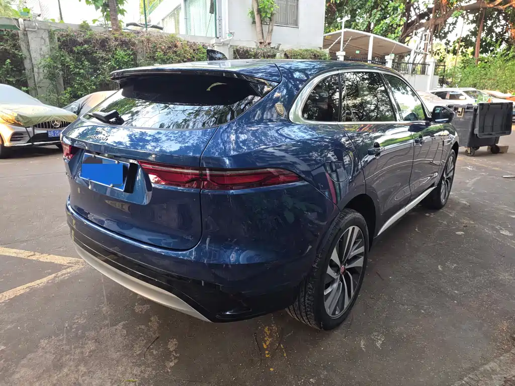 Jaguar F-PACE — миниатюра 4