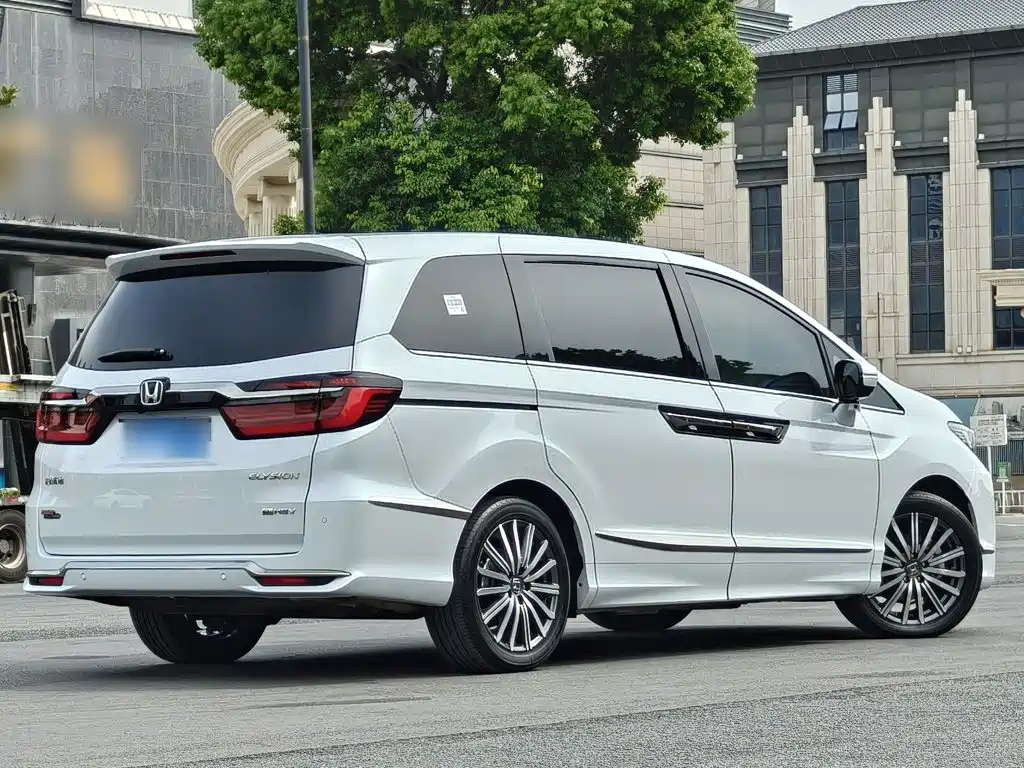 Honda Elysion — миниатюра 14
