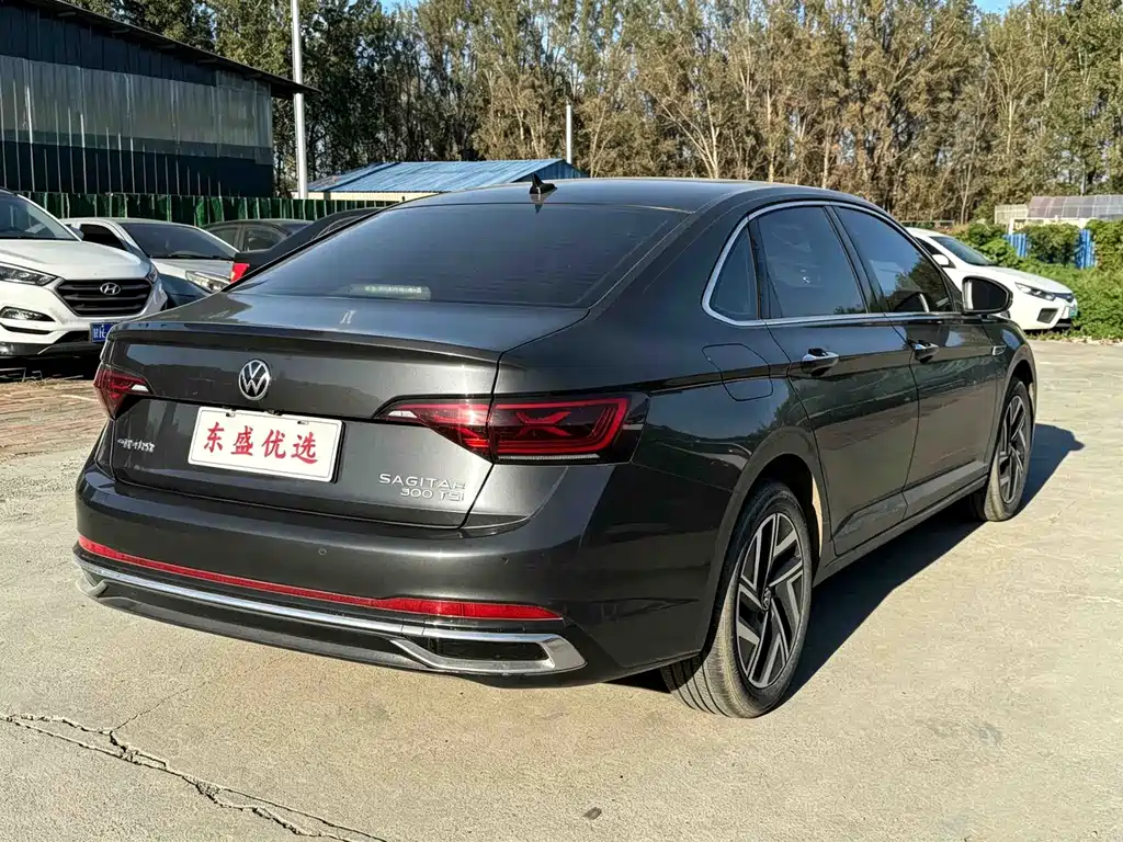 Volkswagen Sagitar — миниатюра 6