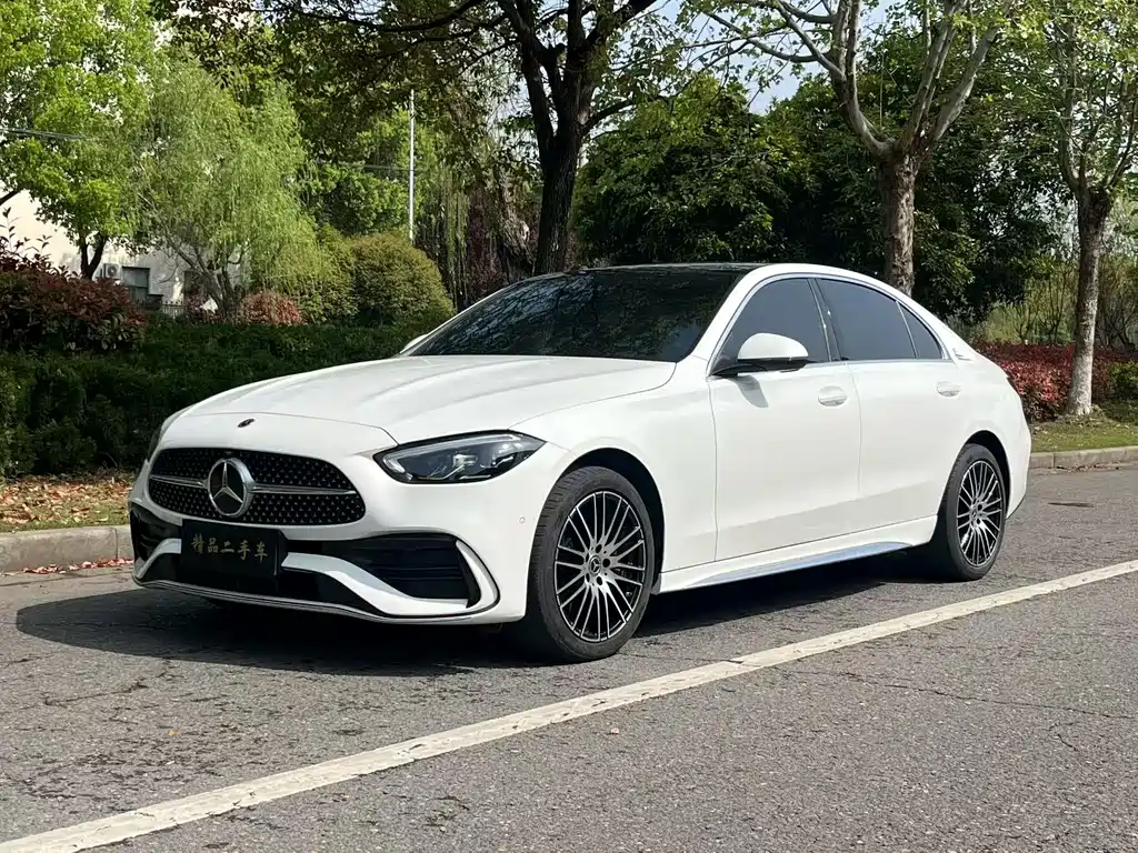 Mercedes-Benz C-Class 2024