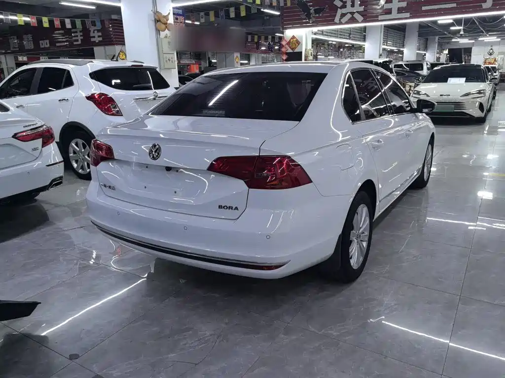 Volkswagen Bora — миниатюра 6