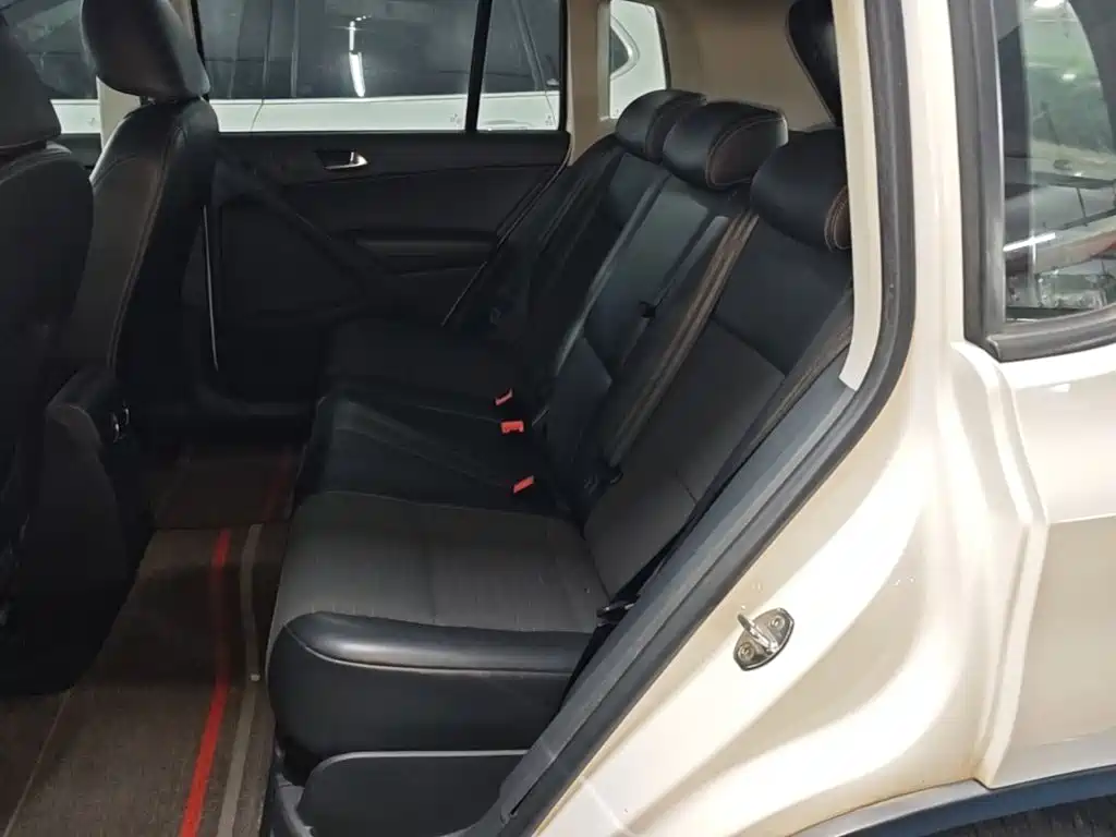Volkswagen Tiguan — миниатюра 17