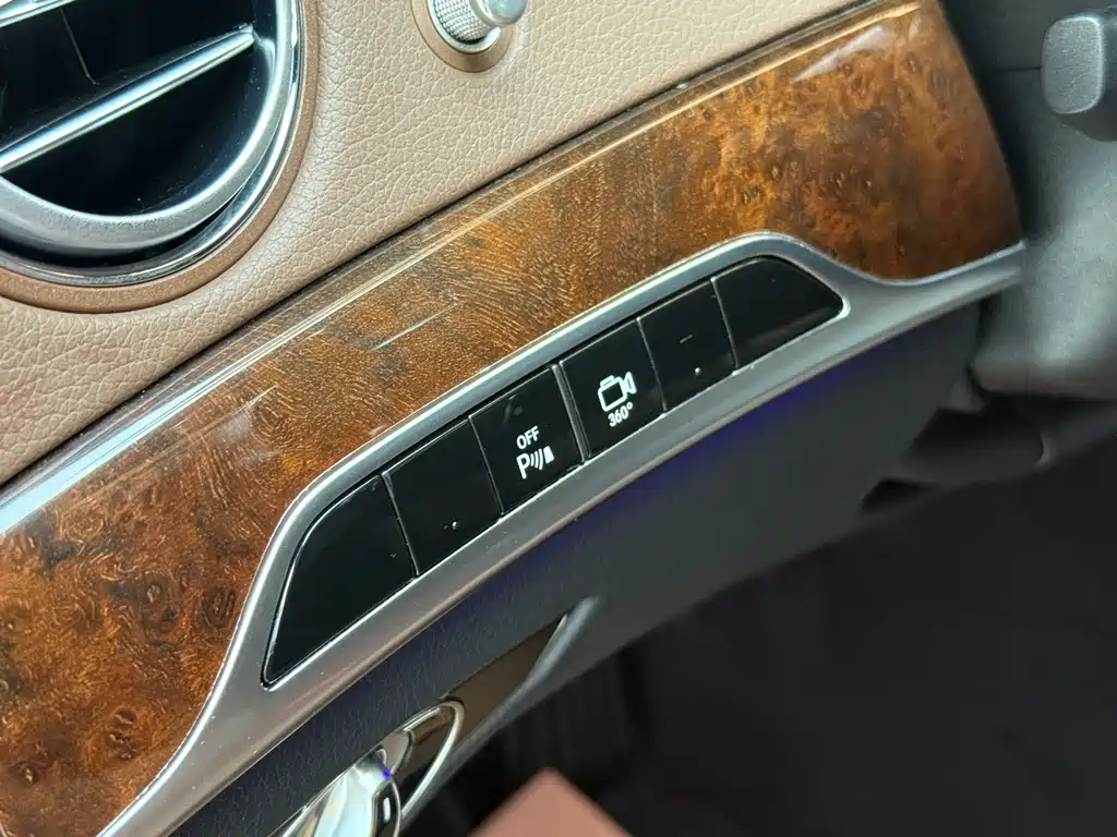 Mercedes-Benz S-Class — миниатюра 20