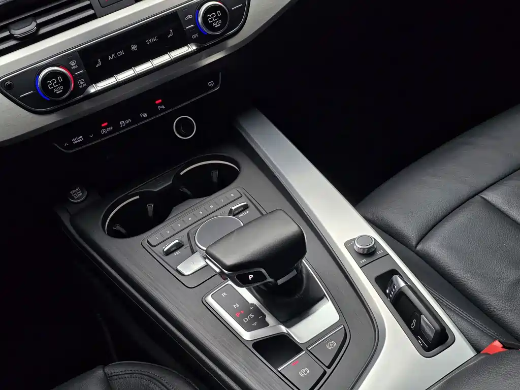 Audi A4L — миниатюра 14