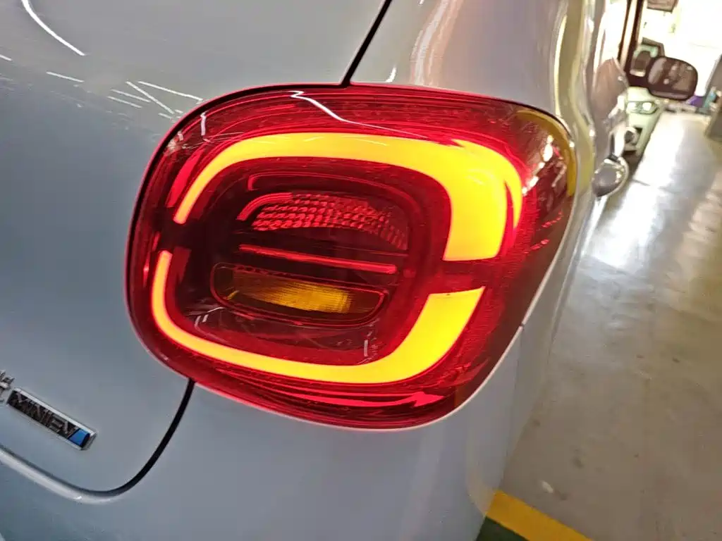 Wuling MINIEV — миниатюра 8