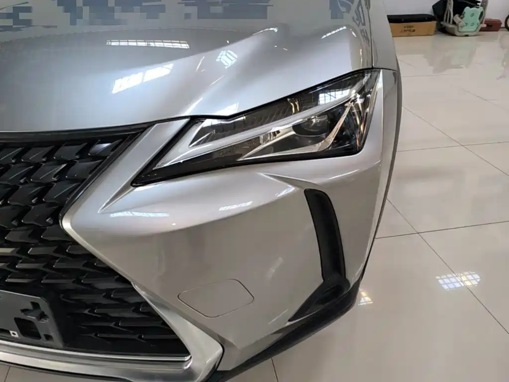 Lexus UX — миниатюра 24