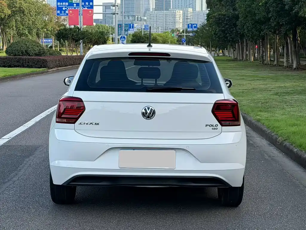 Volkswagen Polo — миниатюра 8