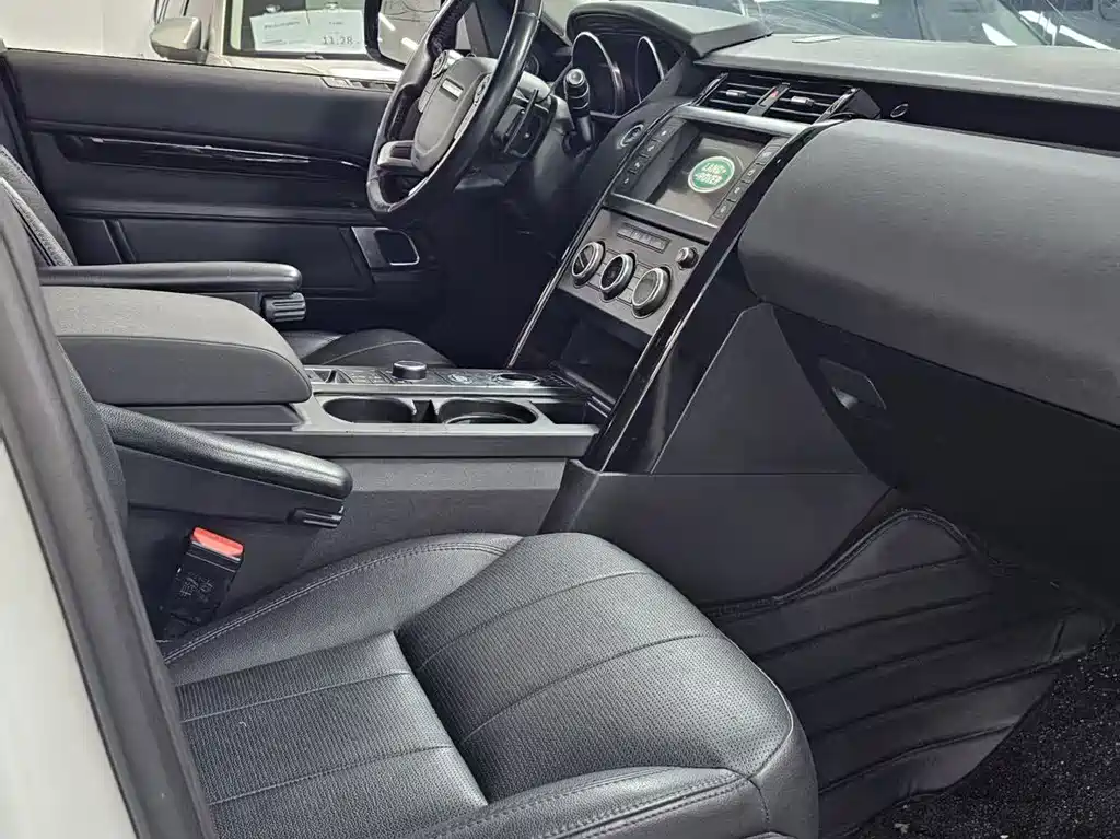 Land Rover Discovery — миниатюра 10