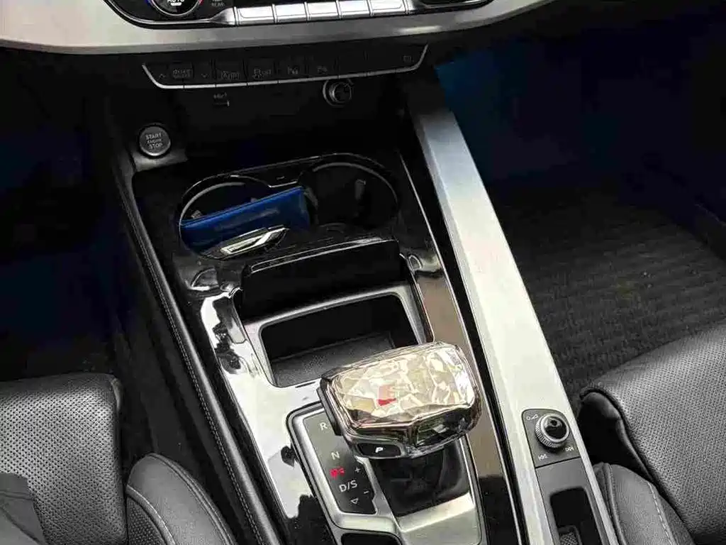 Audi A4L — миниатюра 8