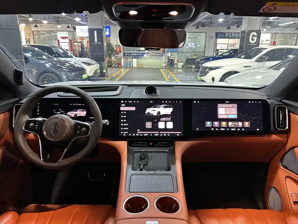 AITO ASK THE WORLD M8