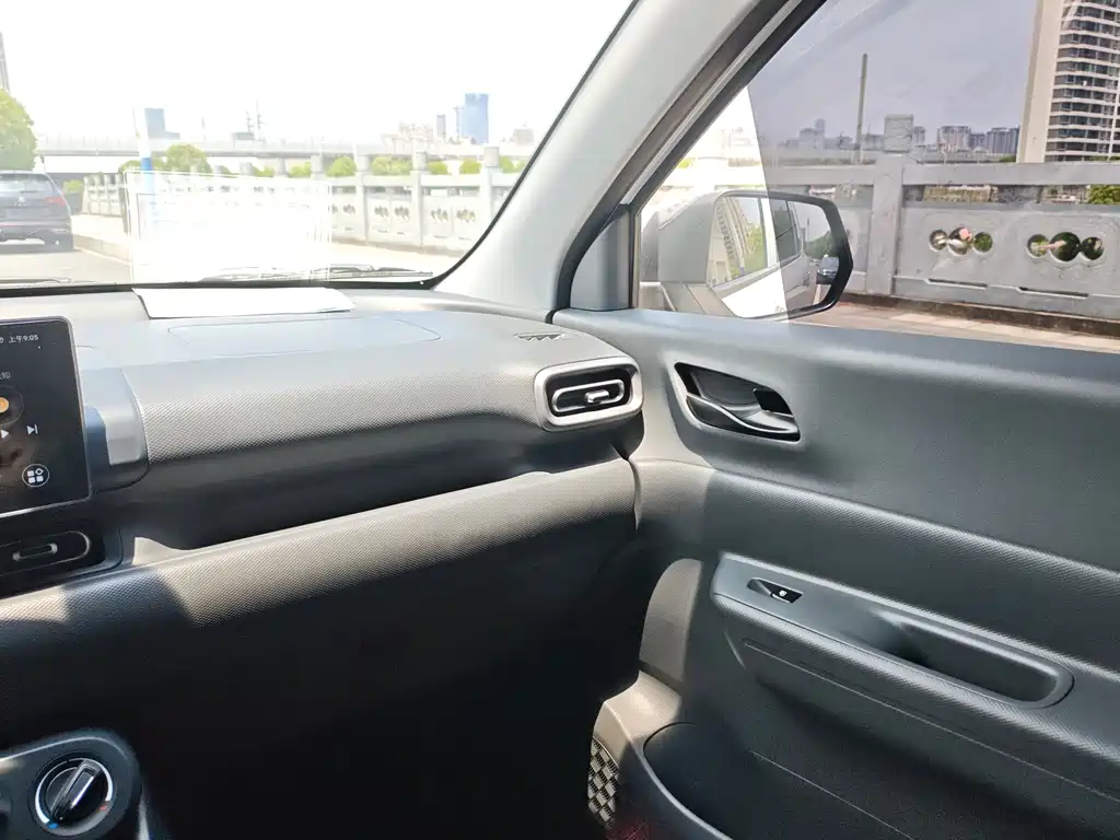 Wuling Hongguang EV — миниатюра 14