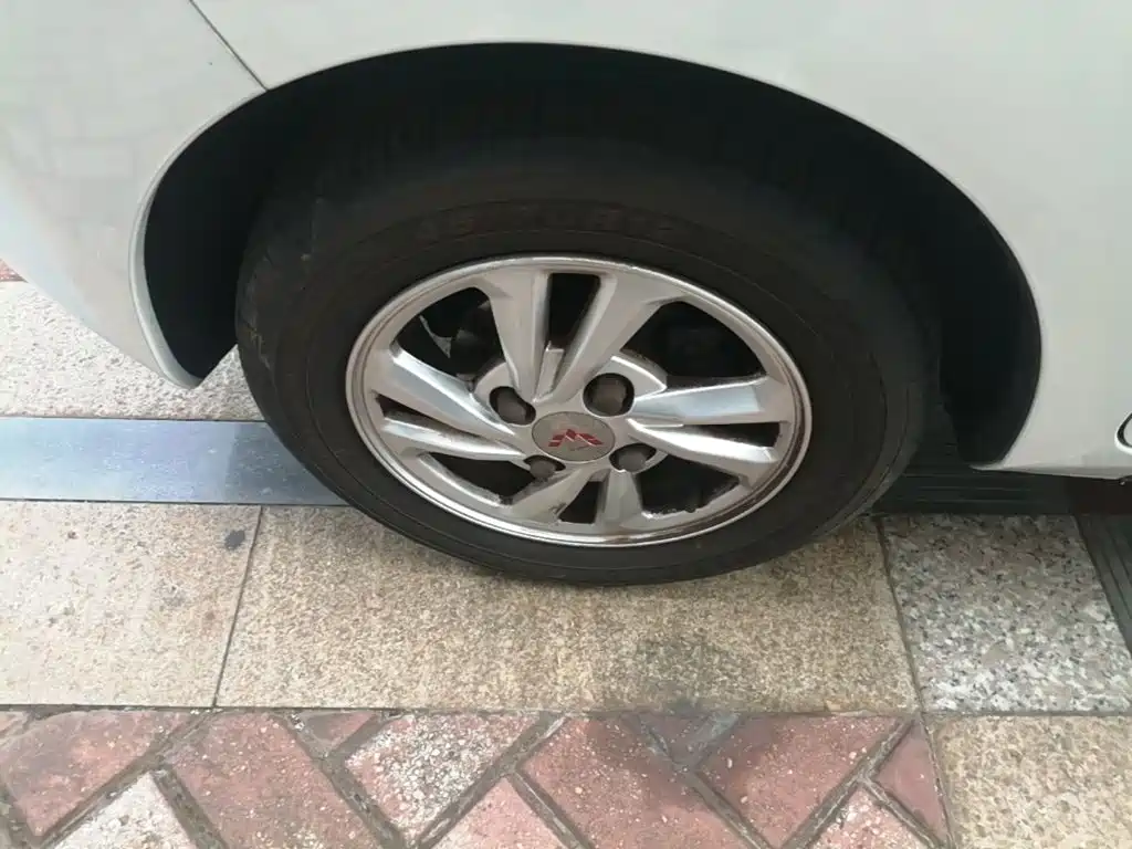 Wuling MINIEV — миниатюра 23