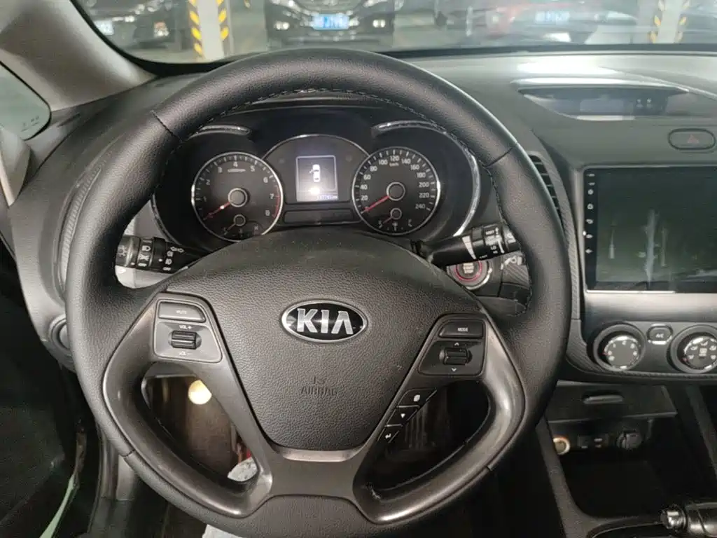 Kia K3 — миниатюра 11