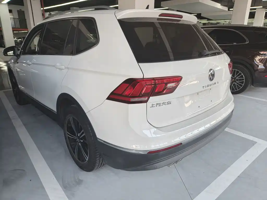 Volkswagen Tiguan L — миниатюра 11