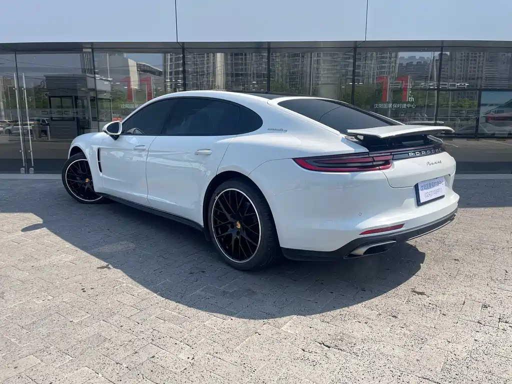 Porsche Panamera 2017 Panamera 4 Executive Long Wheelbase 3.0T