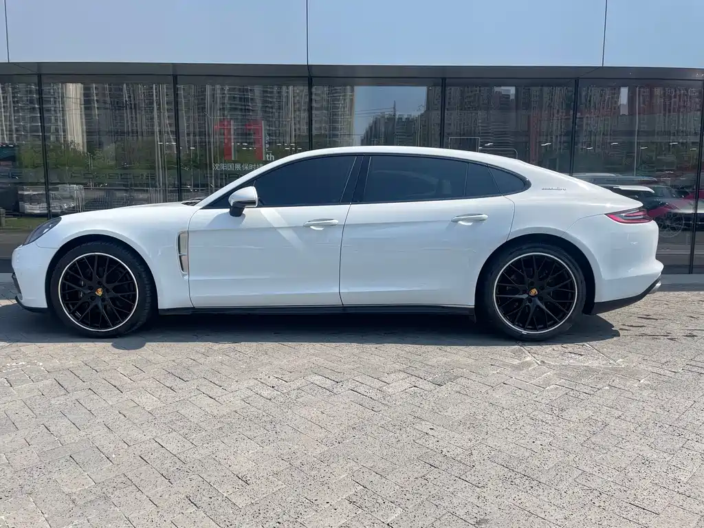 Porsche Panamera 2017 Panamera 4 Executive Long Wheelbase 3.0T