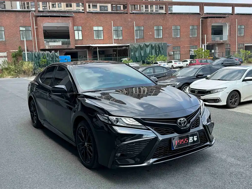 Toyota Camry — миниатюра 2