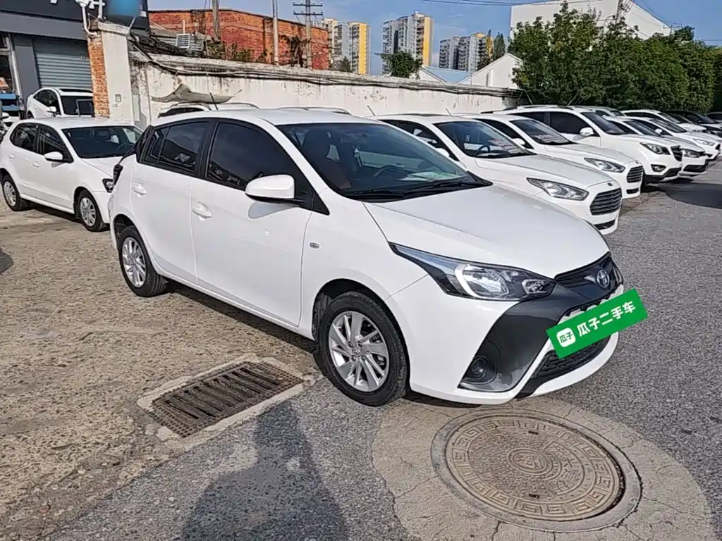 Toyota Yaris L — миниатюра 4