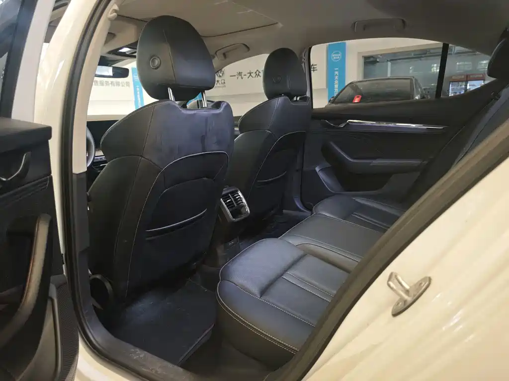 Skoda Octavia — миниатюра 10