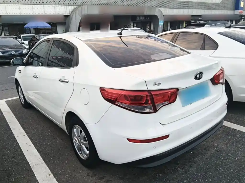 Kia K2 — миниатюра 5
