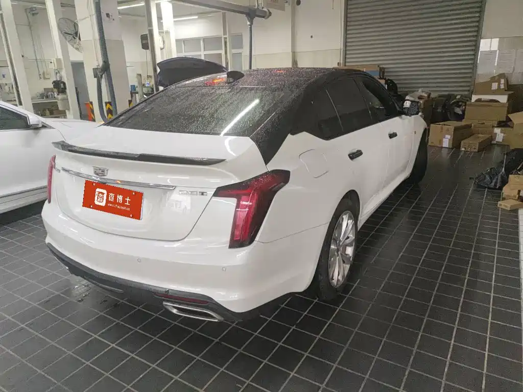 CADILLAC CT5