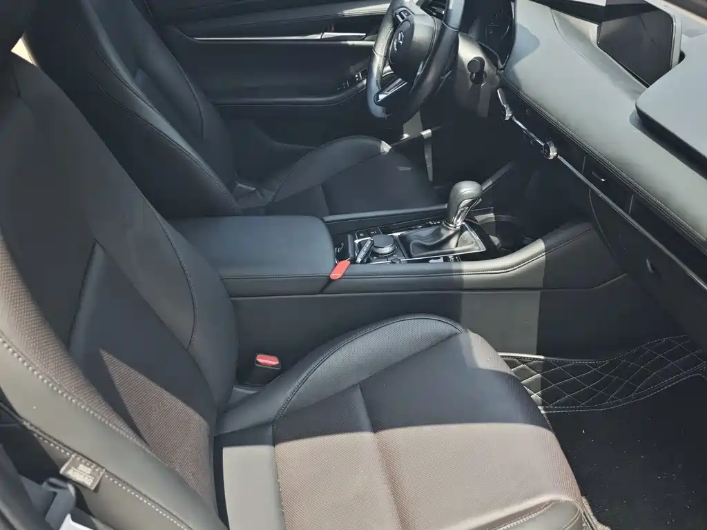 Mazda 3 Axela — миниатюра 5