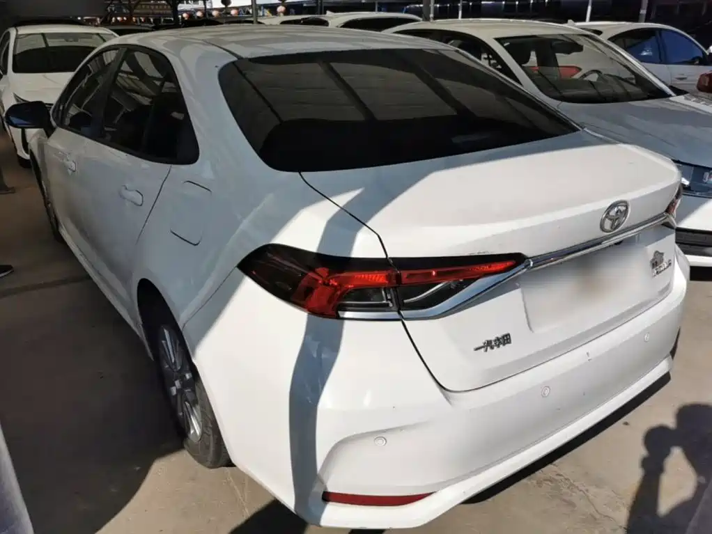 Toyota Corolla — миниатюра 5
