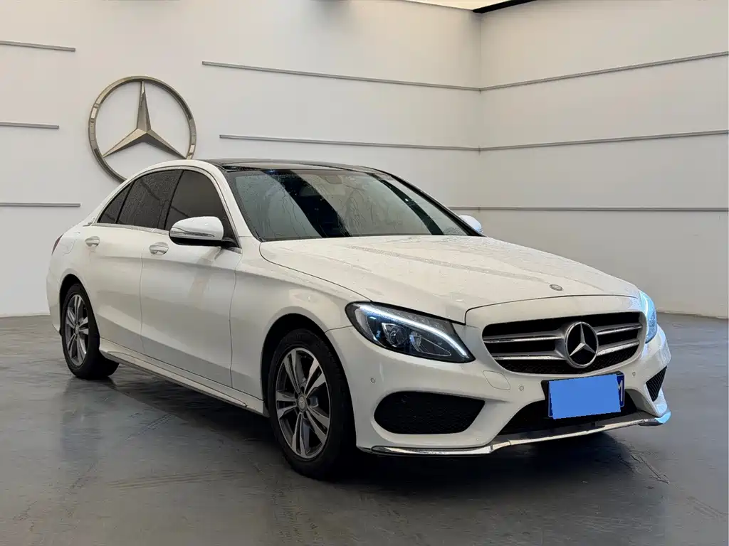 Mercedes-Benz C-Class — миниатюра 4