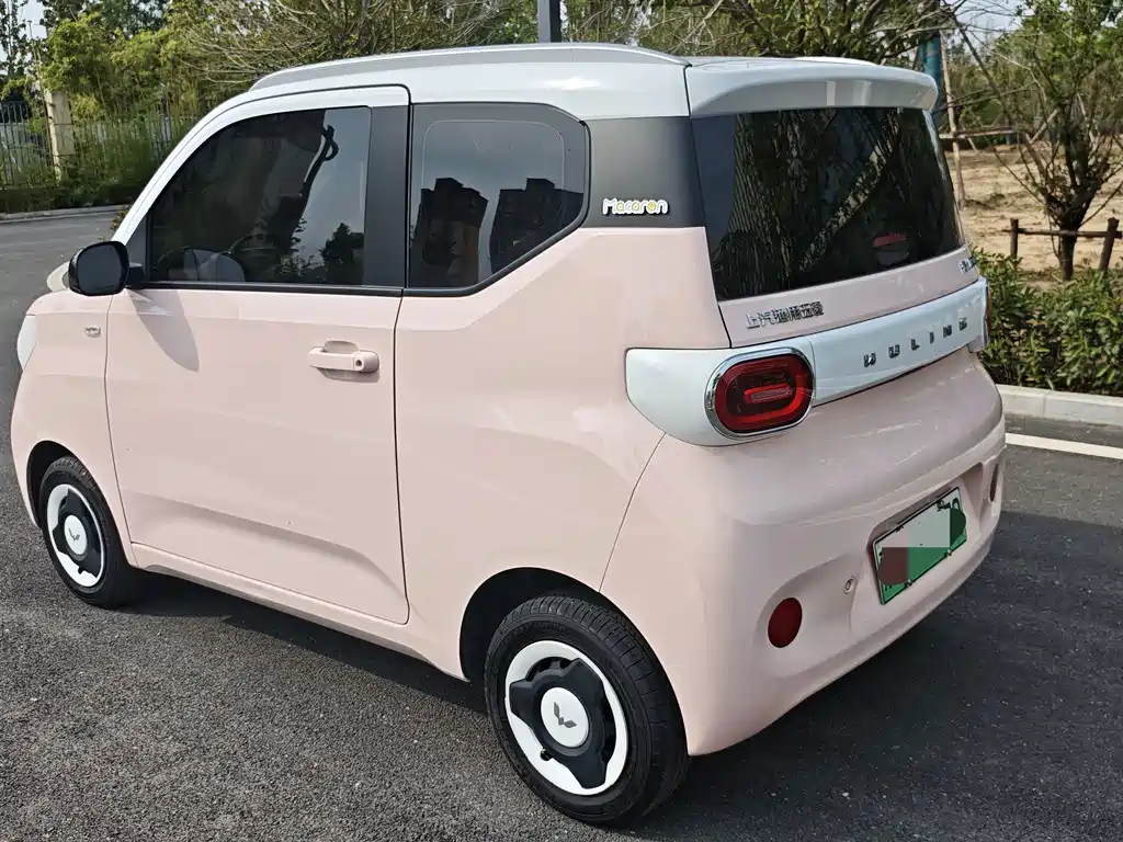 Wuling MINIEV — миниатюра 6