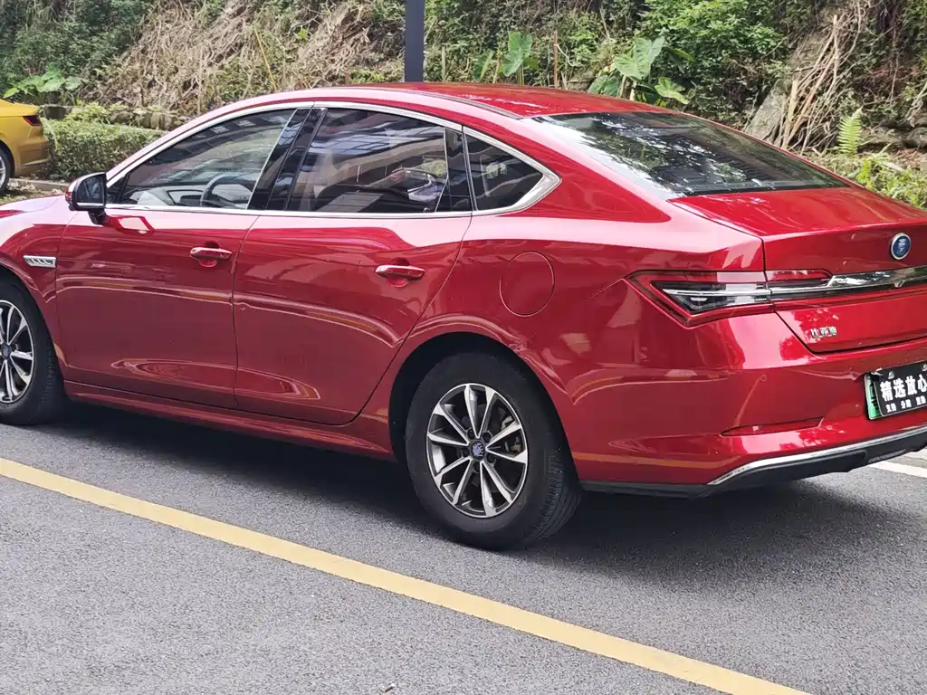BYD Qin Pro NEV — миниатюра 7