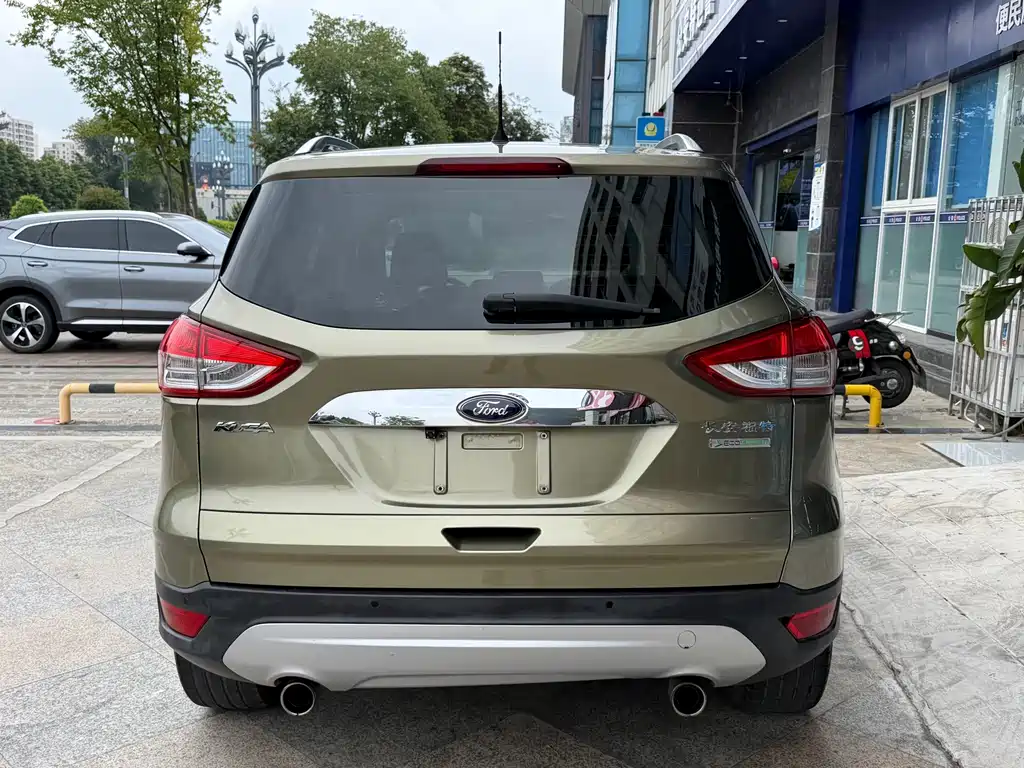 Ford Kuga — миниатюра 6