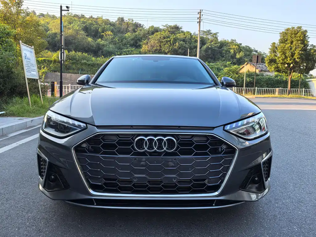 Audi A4L 2023 40 TFSI Fashion