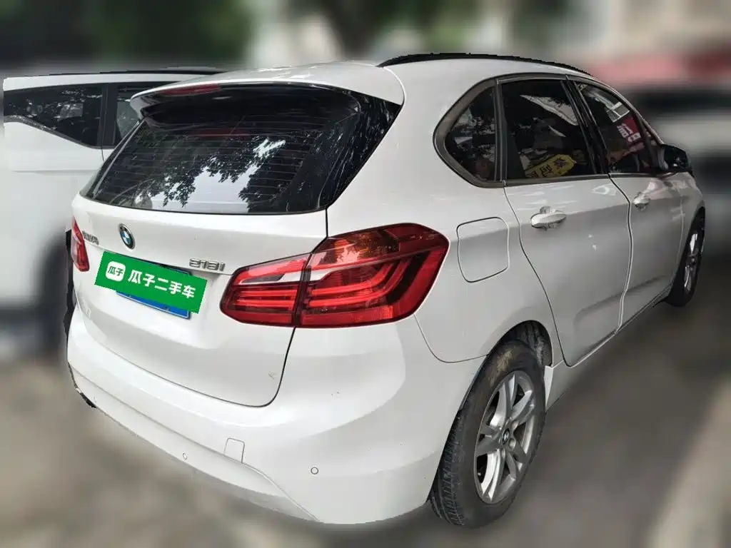 BMW 2 Series Active Tourer — миниатюра 6