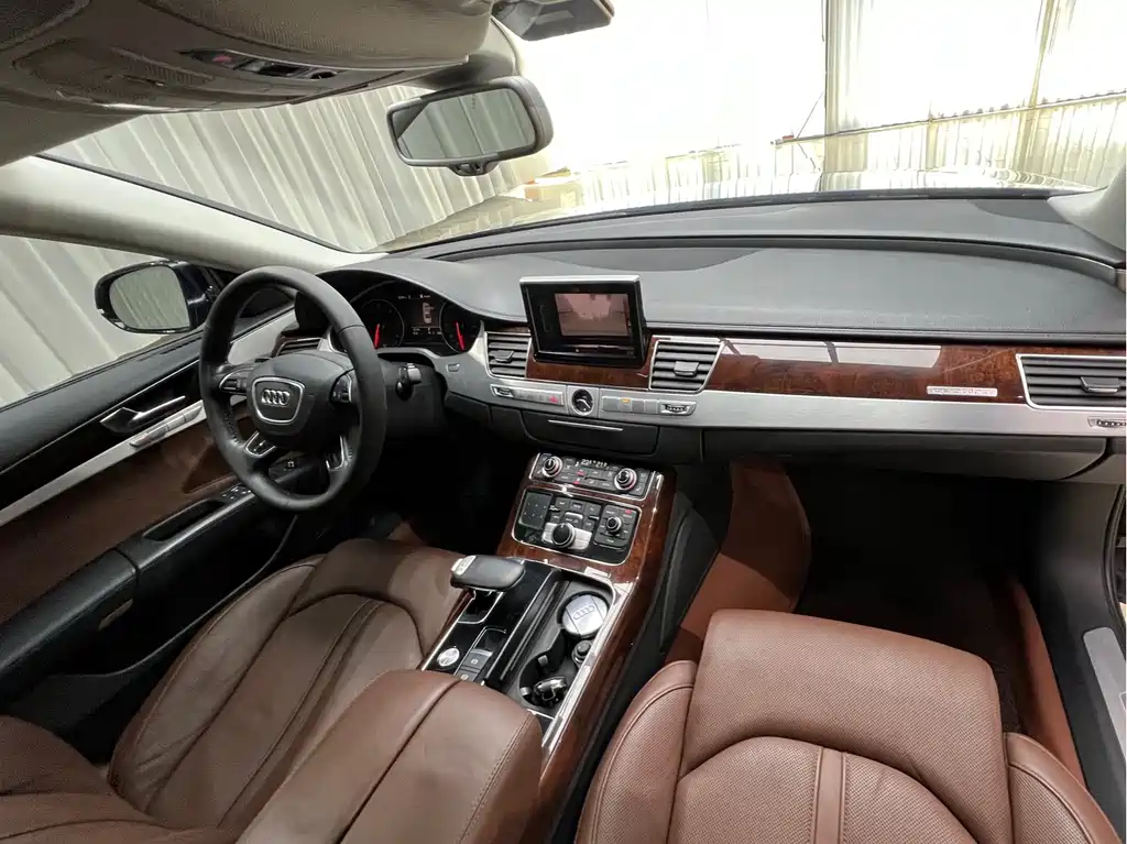 Audi A8 — миниатюра 21