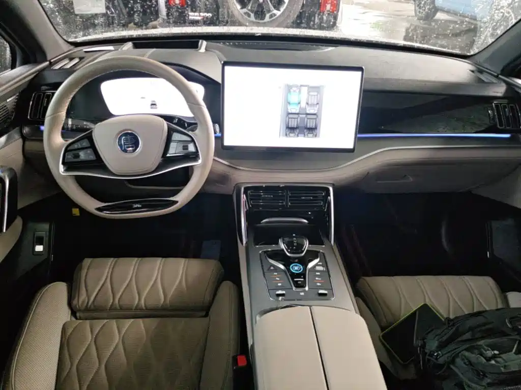 BYD Tang New Energy — миниатюра 14