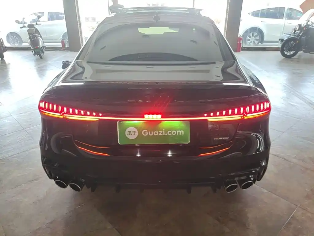 Audi A7L — миниатюра 6