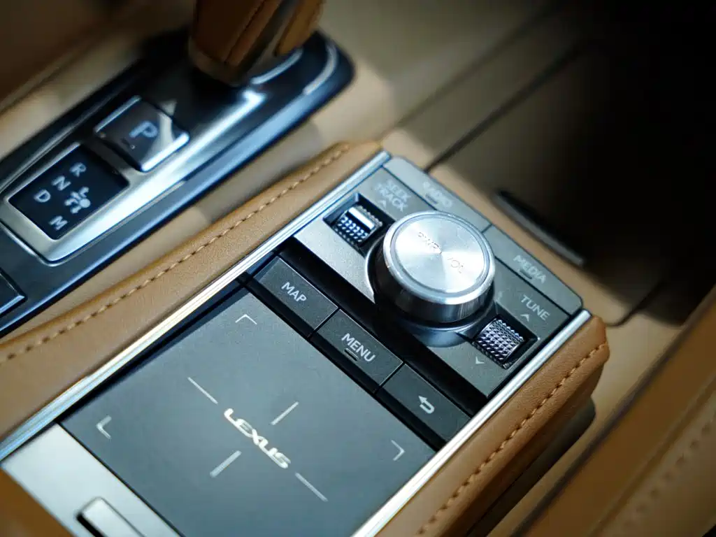 Lexus LC — миниатюра 33