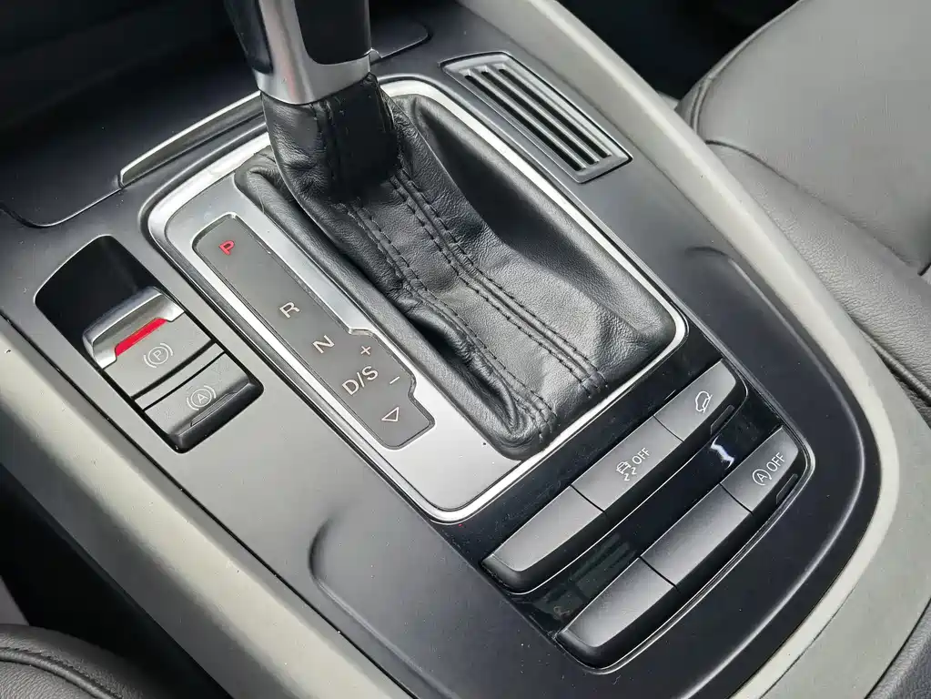 Audi Q5 40 TFSI Progressive Type, фото 13