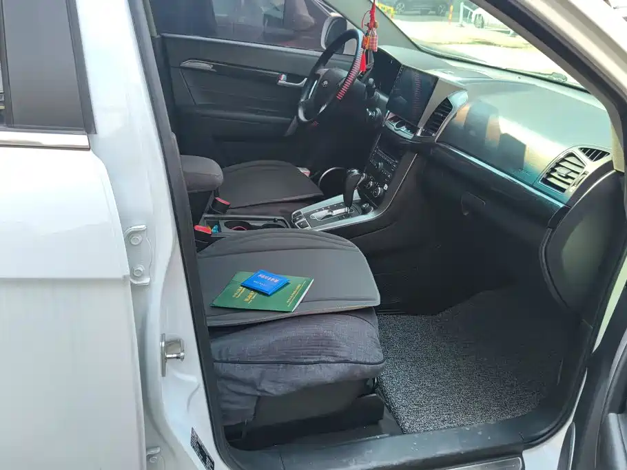 Chevrolet Captiva — миниатюра 8