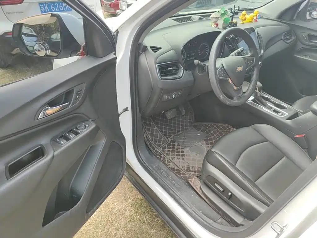 Chevrolet Equinox — миниатюра 16