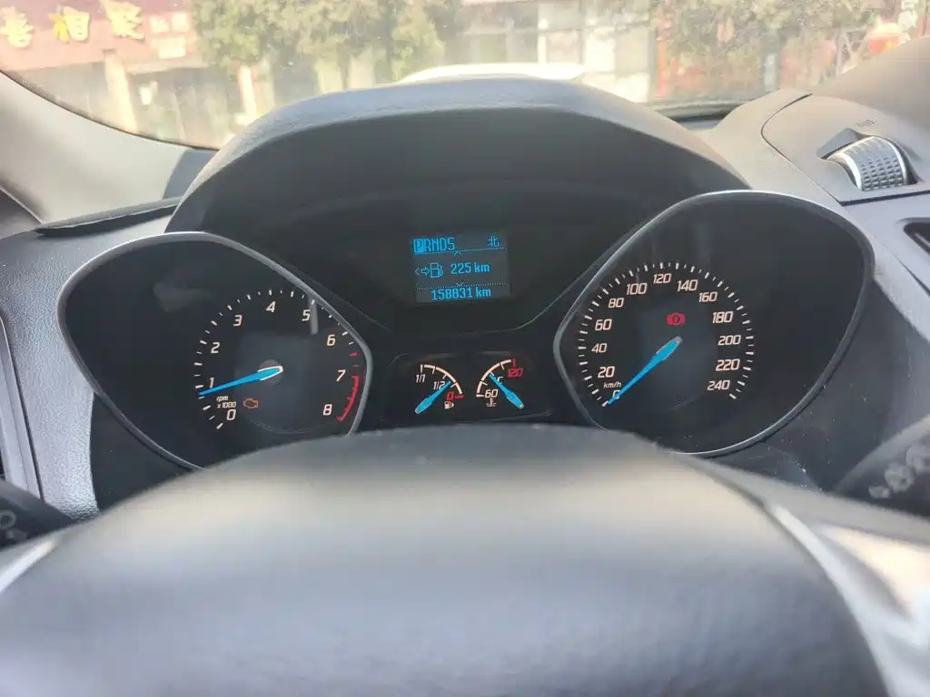 Ford Kuga — миниатюра 7