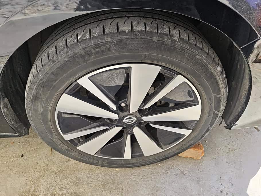 Nissan Teana 2.0 л 2022 г. Чёрный, пробег 35800 км
