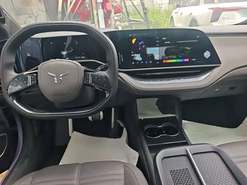 Hongqi Hongqi EH7 — миниатюра 14