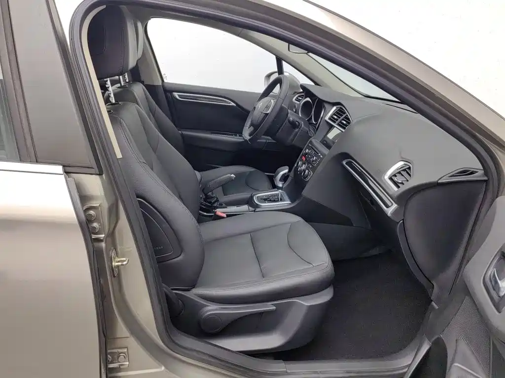 Citroen C4L — миниатюра 23