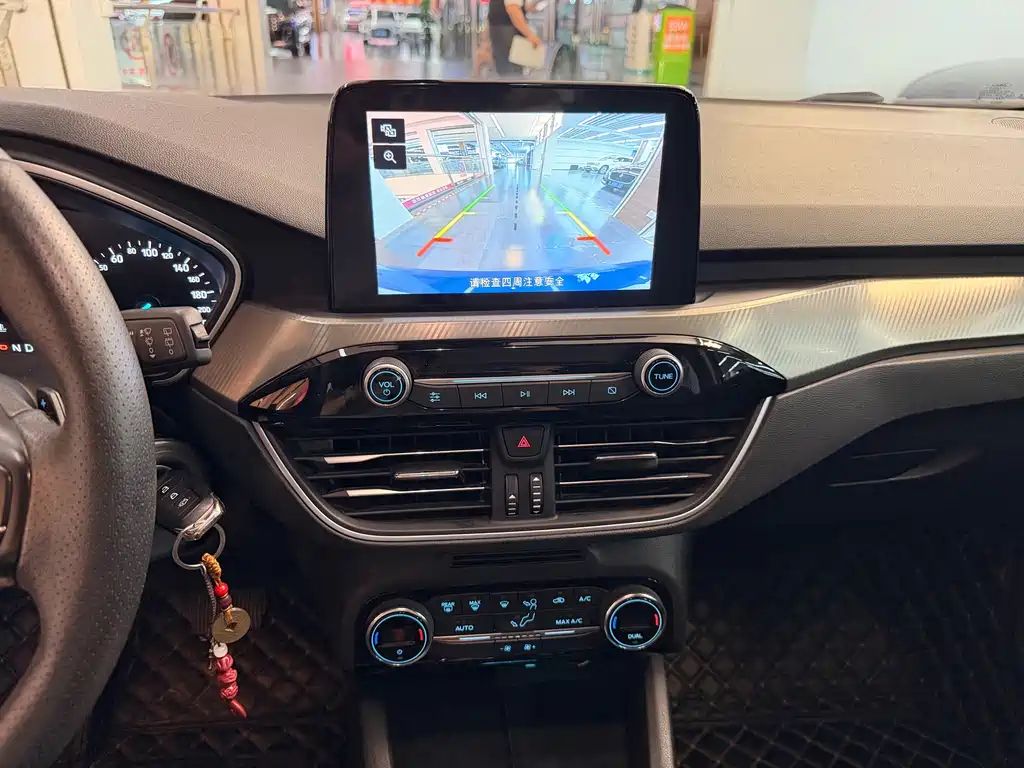 Ford Focus — миниатюра 12